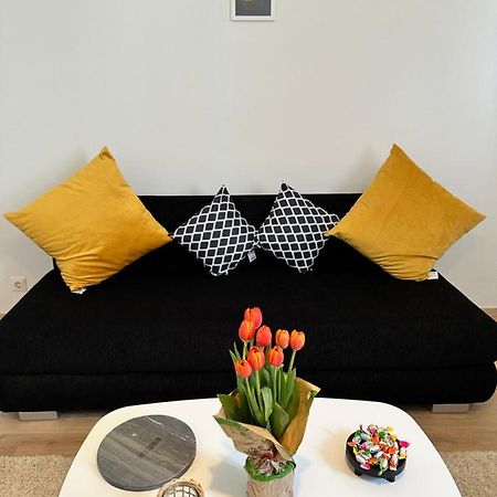 Cozy 8-Person Home In Vienna Located At Haberlgasse 82 N1 Exterior foto