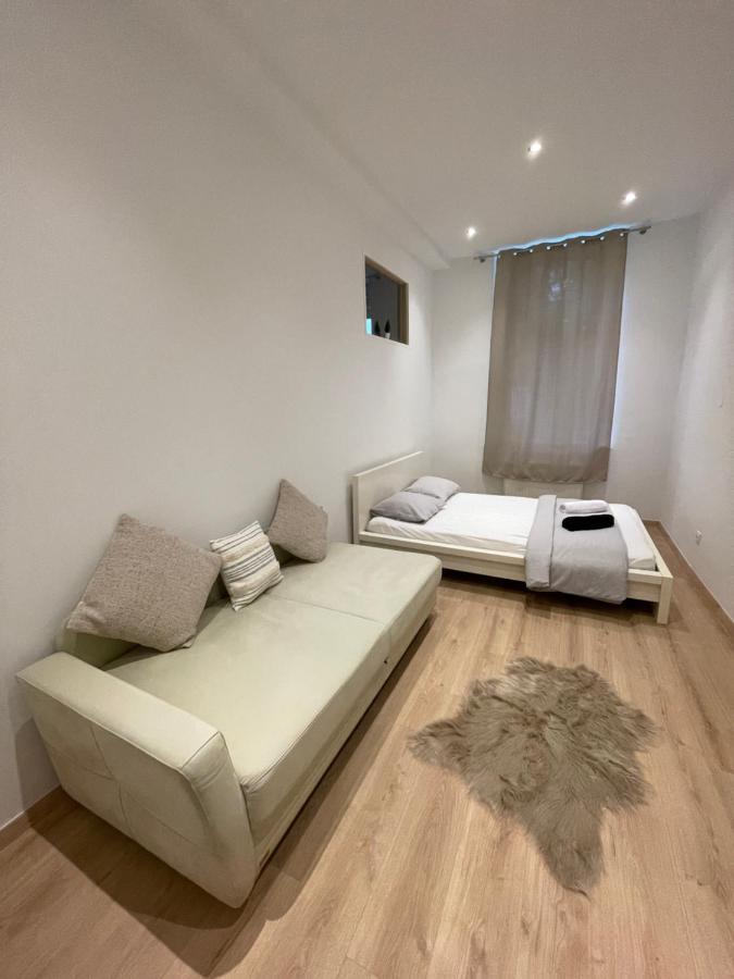 Cozy 8-Person Home In Vienna Located At Haberlgasse 82 N1 Exterior foto