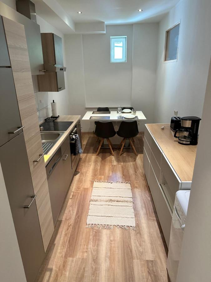 Cozy 8-Person Home In Vienna Located At Haberlgasse 82 N1 Exterior foto