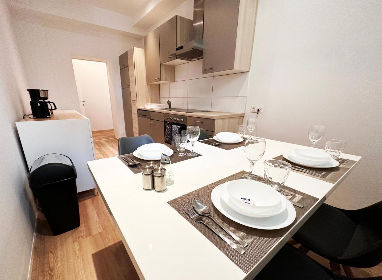 Cozy 8-Person Home In Vienna Located At Haberlgasse 82 N1 Exterior foto